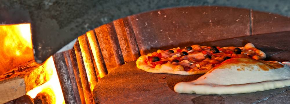 Restaurants in St. Moritz: Hotel Restaurant Pizzeria Sonne