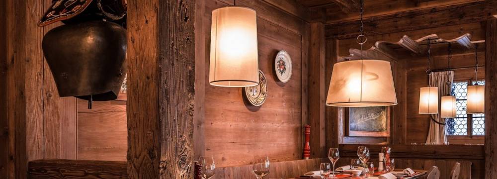 Restaurants in Saanen: Swiss Stbli - The Alpina Gstaad