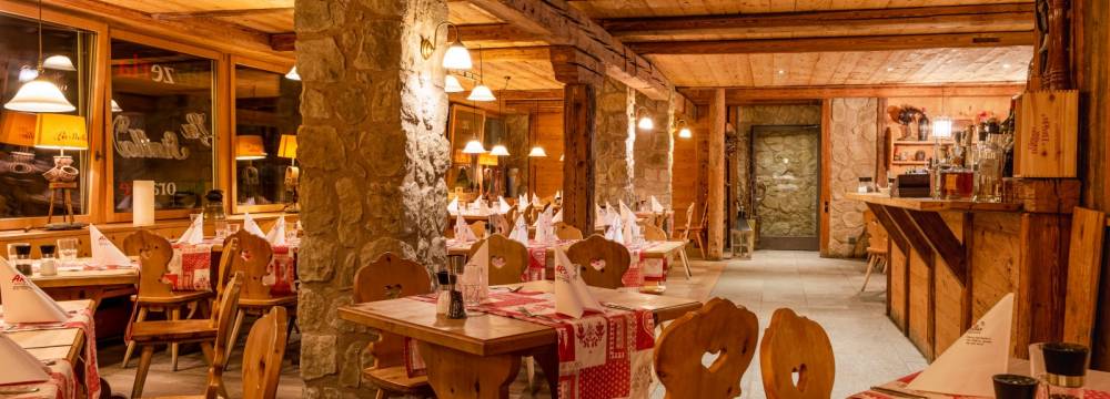 Restaurants in St. Moritz: La Stalla Restaurant & Pizzeria